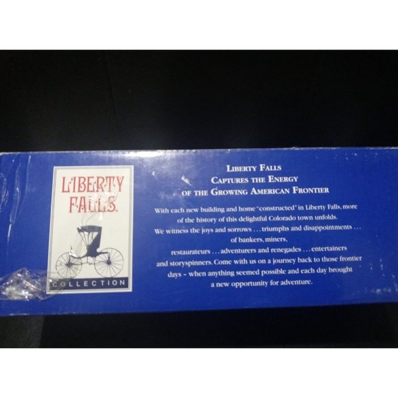 Liberty Falls - 3 Piece Village Set - 757917217921 - AH407 - Picture 16 of 16